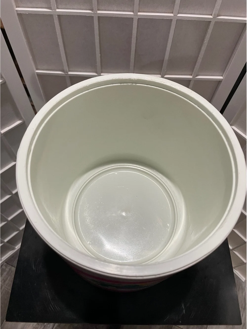 N/A vintage plastic